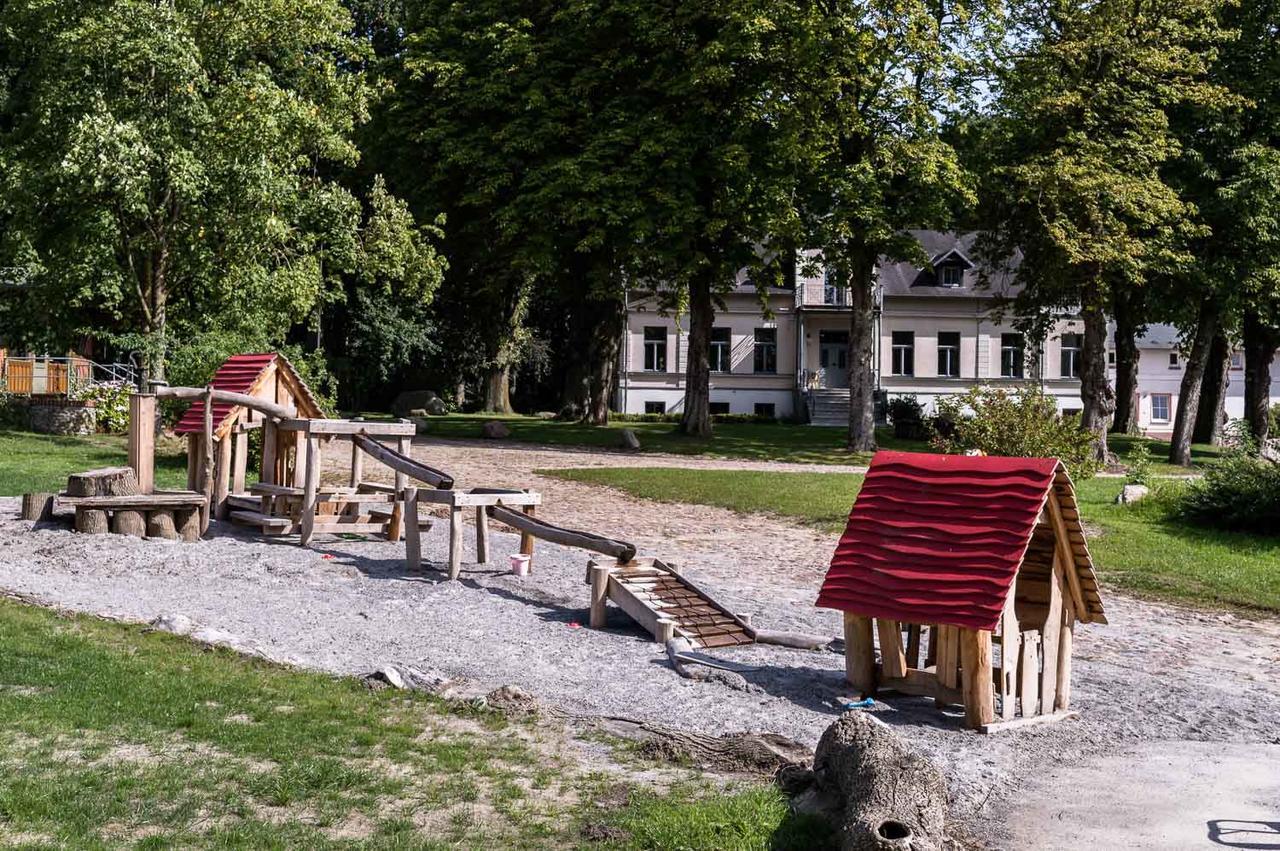 Gutshof Gross Behnkenhagen Apartment Екстериор снимка