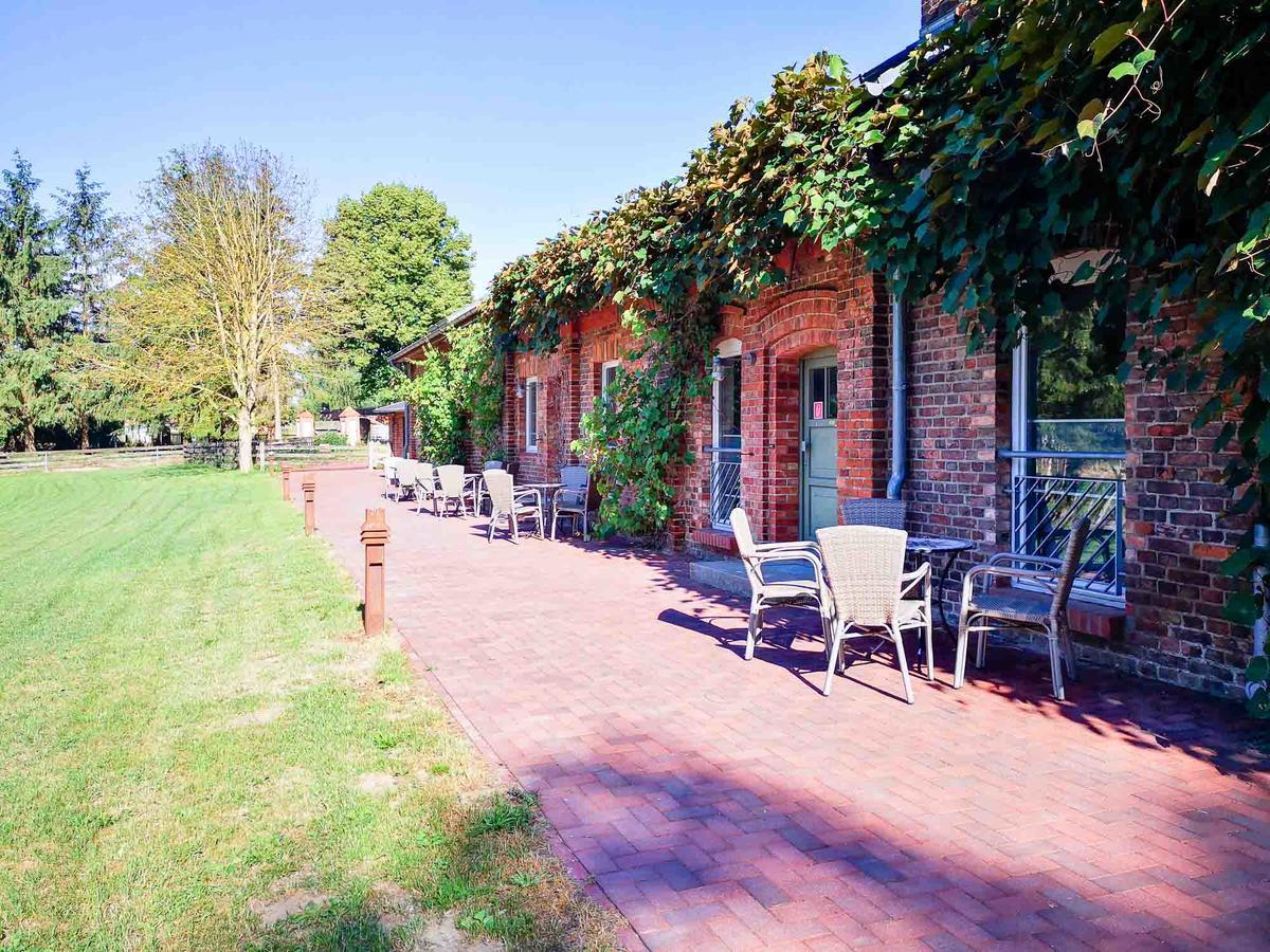 Gutshof Gross Behnkenhagen Apartment Екстериор снимка