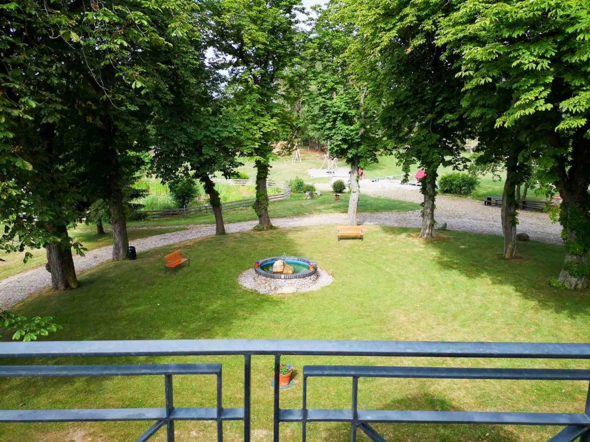 Gutshof Gross Behnkenhagen Apartment Екстериор снимка