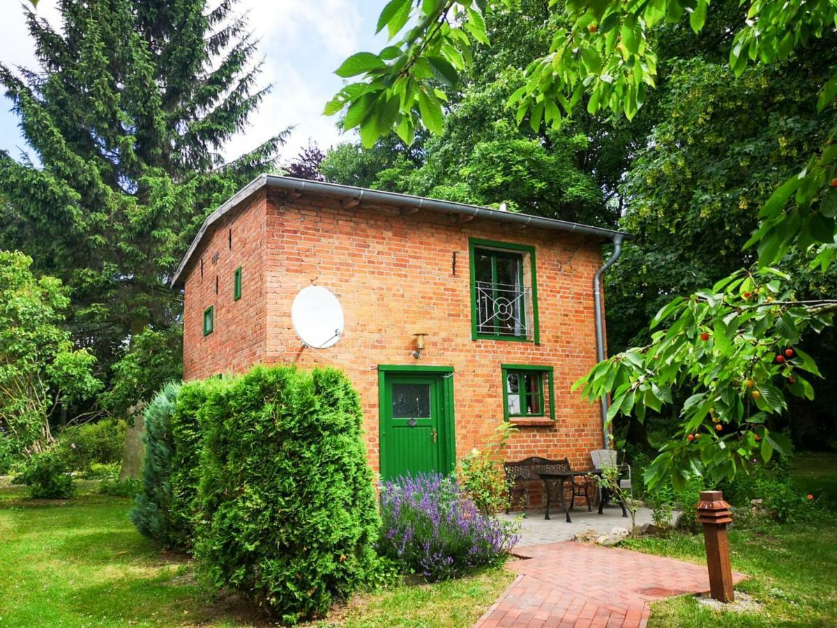 Gutshof Gross Behnkenhagen Apartment Екстериор снимка